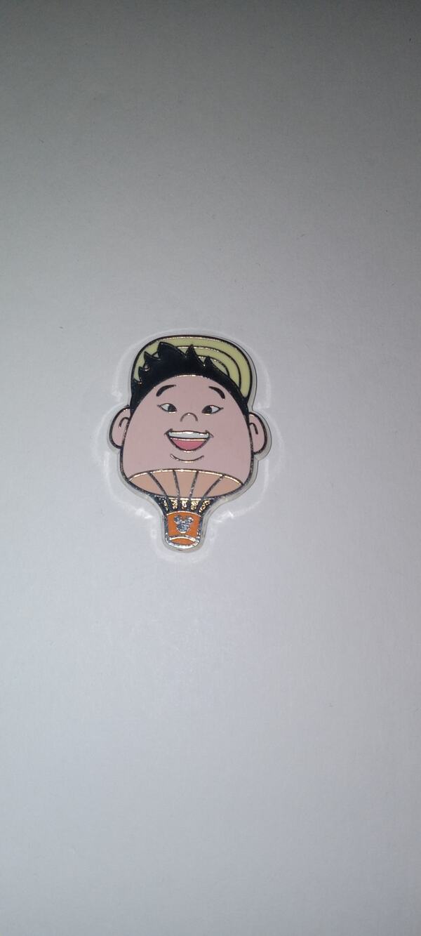 Disney up hot air balloon Russell pin.